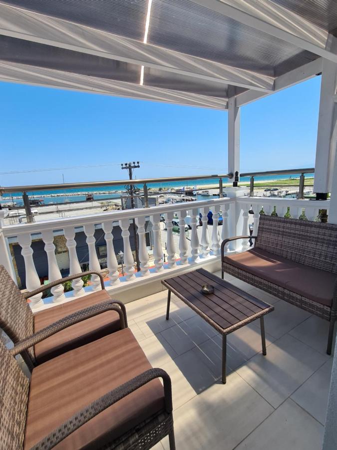 Apartments Nera Paralia-Apartment With Sea View Екстер'єр фото