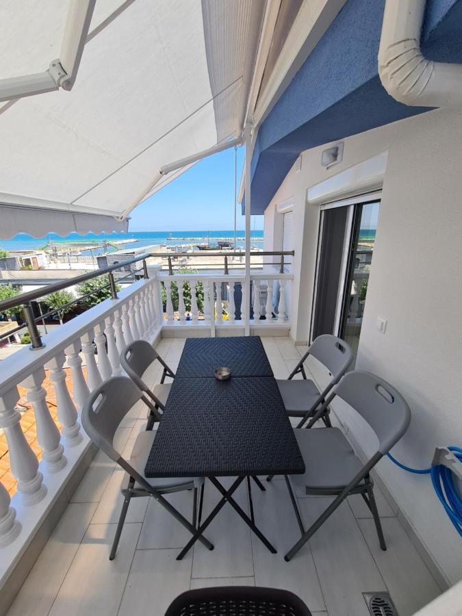 Apartments Nera Paralia-Apartment With Sea View Екстер'єр фото