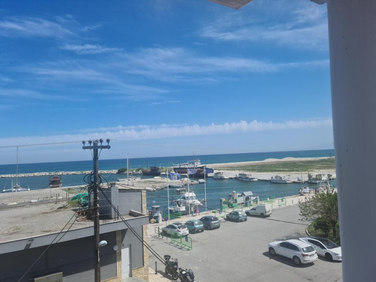 Apartments Nera Paralia-Apartment With Sea View Екстер'єр фото